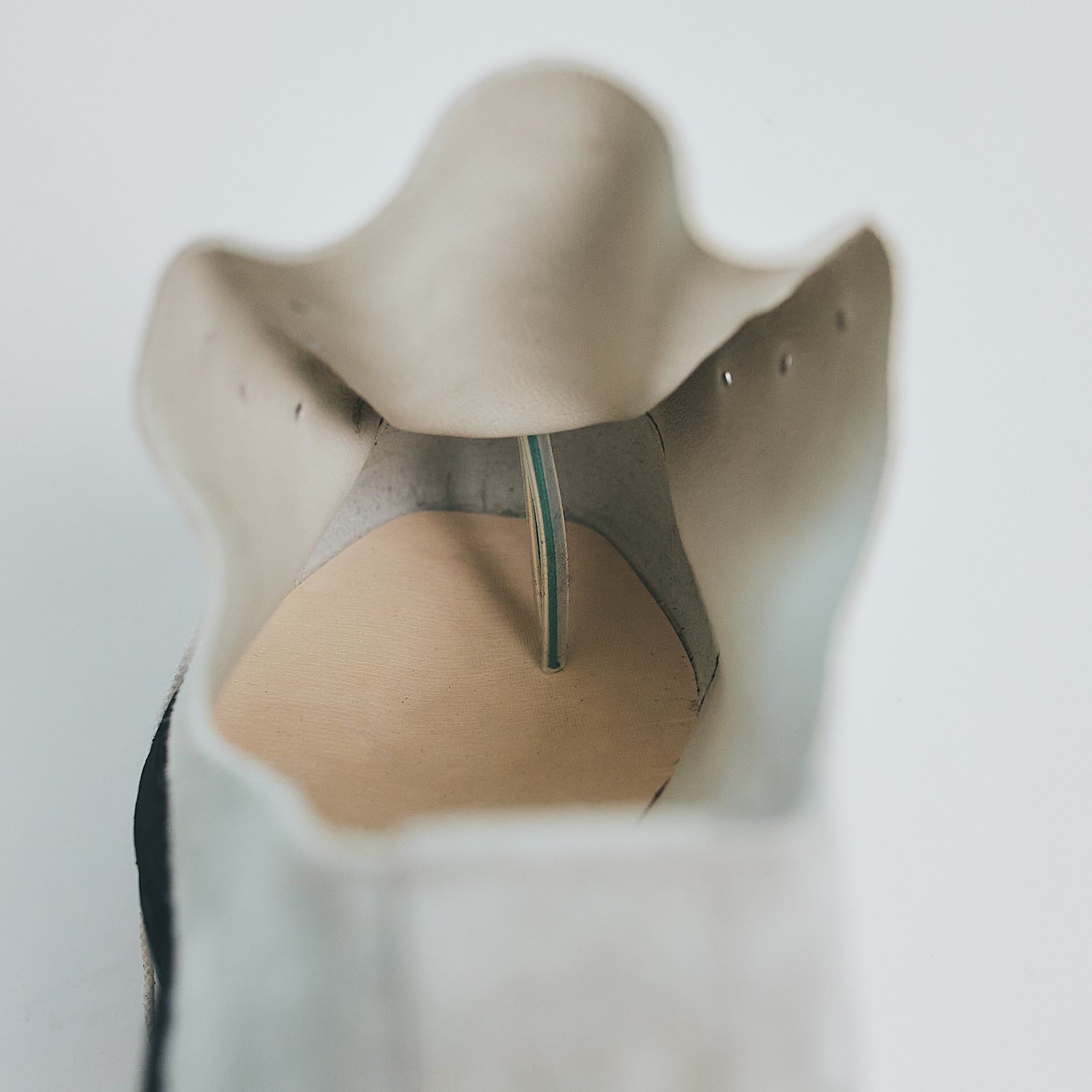 インナー鼻緒シューズ_レースアップ NR25_001WHT